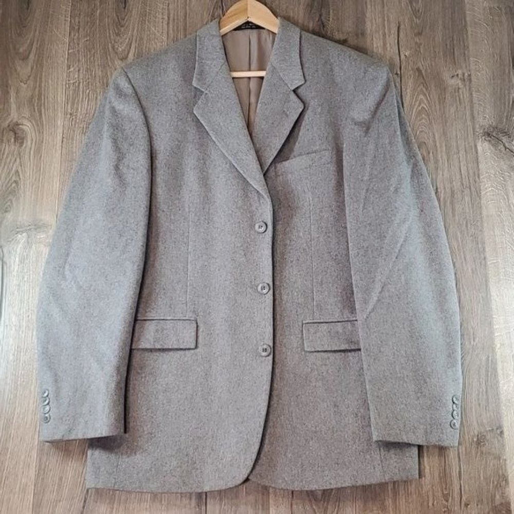 Andrew Fezza Cashmere Sport Coat Gray 42L‎